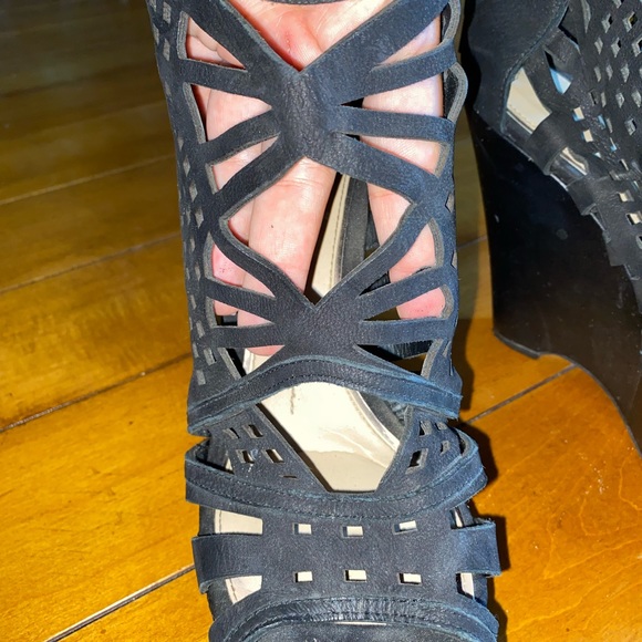 Cut out platform black wedges. Easy to walk in. Comfy. - Picture 2 of 9
